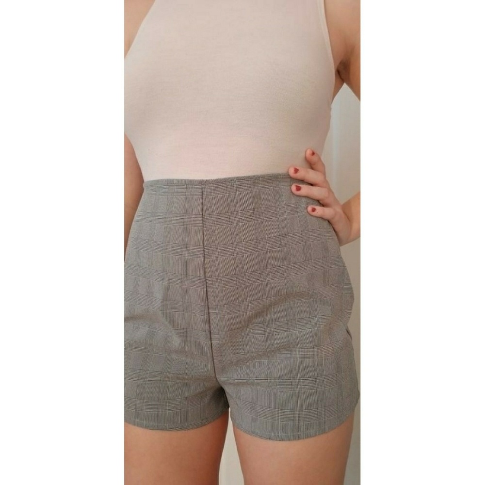 High waisted patterned shorts